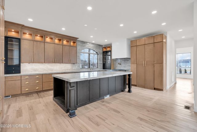 246 Sunnyside Road, Lincroft, NJ 07738