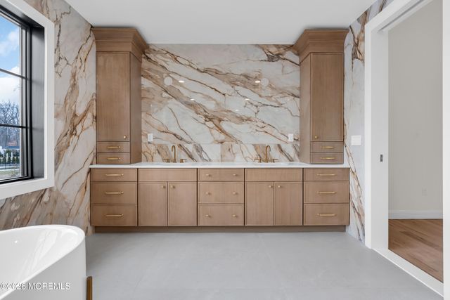 246 Sunnyside Road, Lincroft, NJ 07738