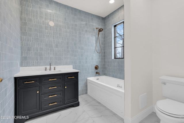 246 Sunnyside Road, Lincroft, NJ 07738