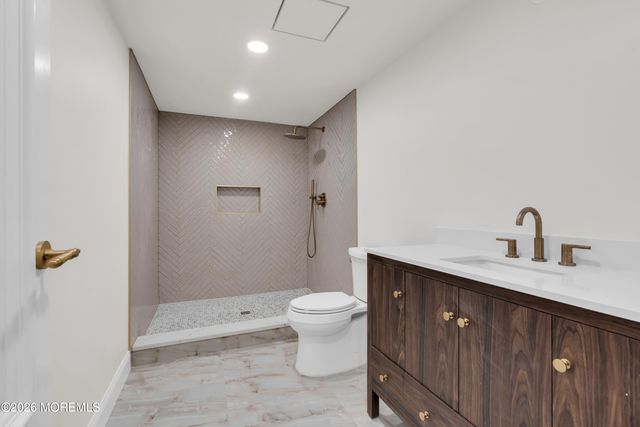 246 Sunnyside Road, Lincroft, NJ 07738