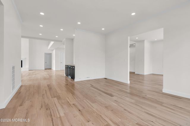 246 Sunnyside Road, Lincroft, NJ 07738