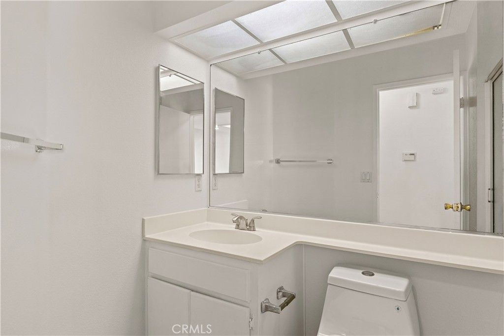 Image 15 of property listing at 1015 Margarita D202, Corona, CA 92879