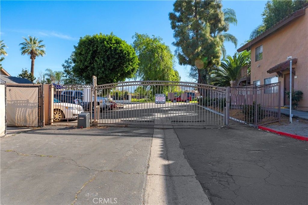 Image 27 of property listing at 1015 Margarita D202, Corona, CA 92879