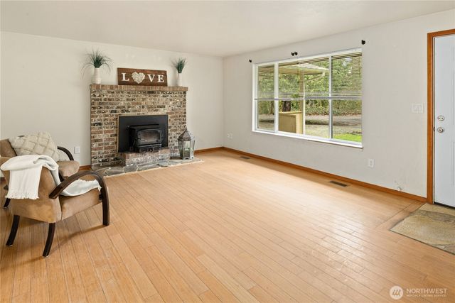 24710 217th Avenue SE, Maple Valley, WA 98038