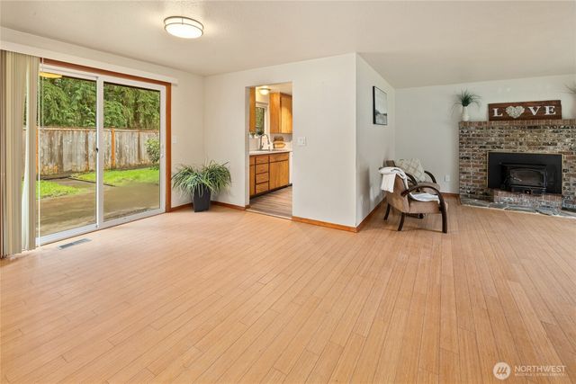 24710 217th Avenue SE, Maple Valley, WA 98038