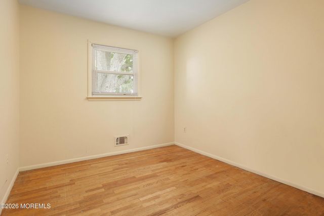 560 Bradley Boulevard, Toms River, NJ 08753
