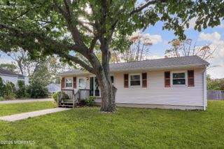 560 Bradley Boulevard, Toms River, NJ 08753