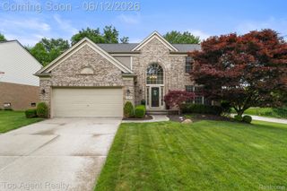 1570 Sugar Maple Way, West Bloomfield Charter Township, MI 48324