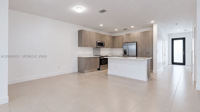 15811 SW 136th Ter, Miami, FL 33196