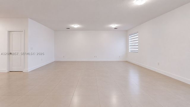 15811 SW 136th Ter, Miami, FL 33196