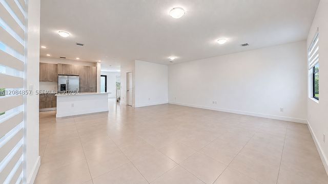 15811 SW 136th Ter, Miami, FL 33196