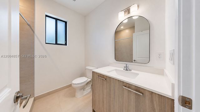 15811 SW 136th Ter, Miami, FL 33196