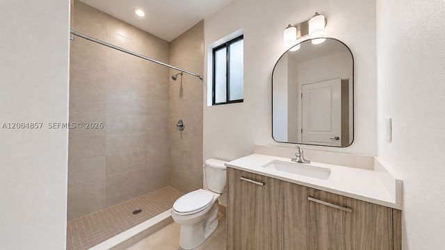 15811 SW 136th Ter, Miami, FL 33196