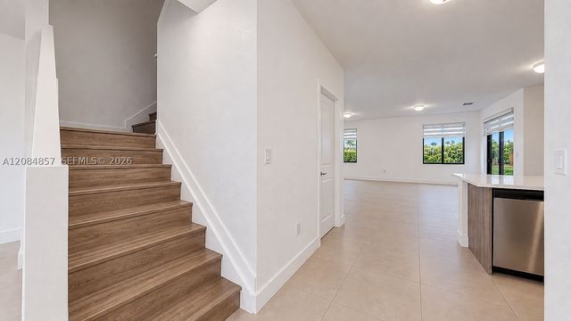 15811 SW 136th Ter, Miami, FL 33196