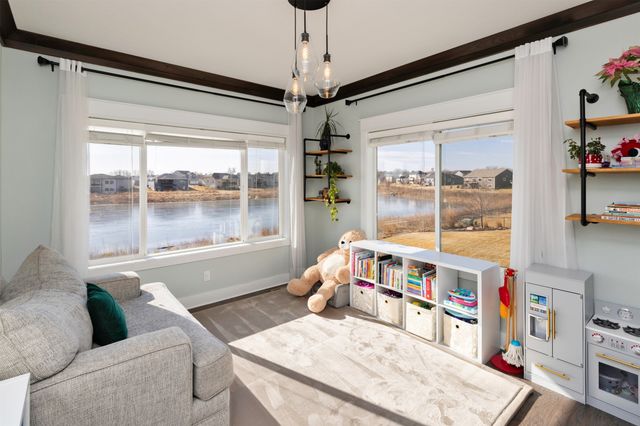 9440 Rushbrook Drive, Johnston, IA 50131