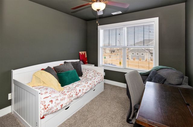 9440 Rushbrook Drive, Johnston, IA 50131