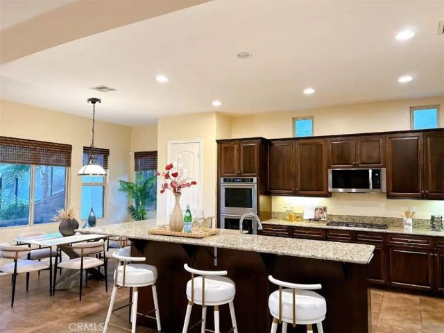 8287 Soft Winds, Corona, CA 92883