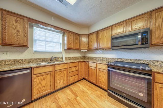 2024 Wayside Rd, Knoxville, TN 37931