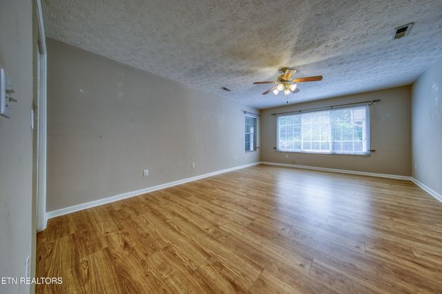 2024 Wayside Rd, Knoxville, TN 37931