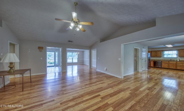 2024 Wayside Rd, Knoxville, TN 37931