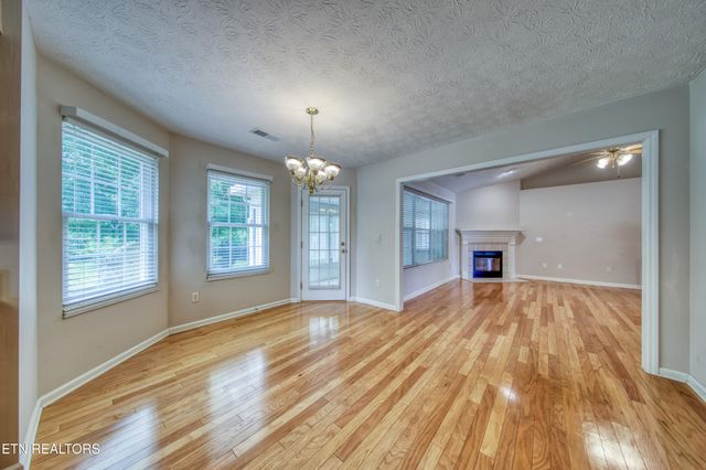2024 Wayside Rd, Knoxville, TN 37931
