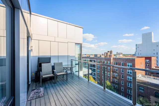 144-27 Sanford Avenue 8O, Flushing, NY 11355