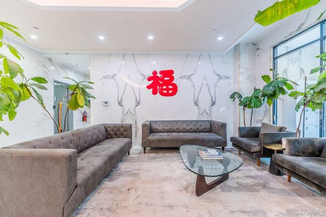 144-27 Sanford Avenue 8O, Flushing, NY 11355