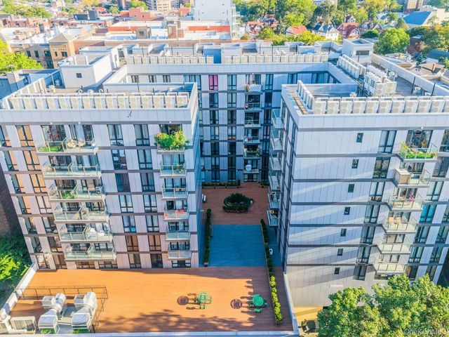 144-27 Sanford Avenue 8O, Flushing, NY 11355