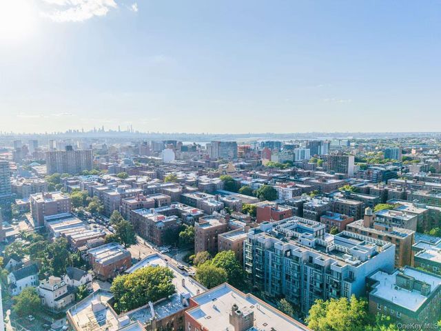 144-27 Sanford Avenue 8O, Flushing, NY 11355