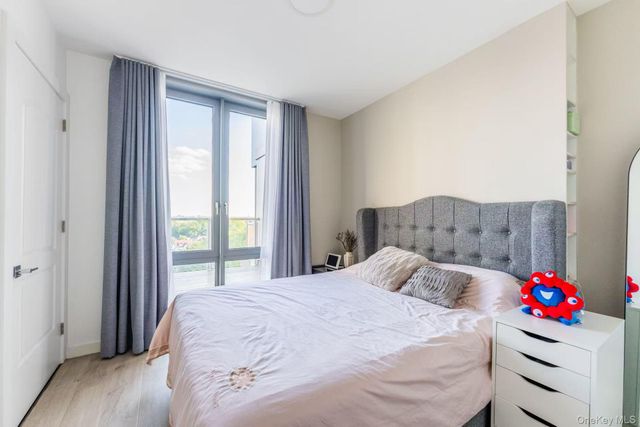 144-27 Sanford Avenue 8O, Flushing, NY 11355