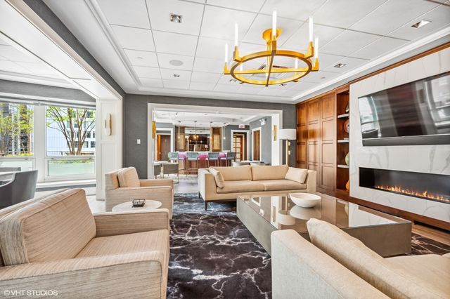 57 E Delaware Place 3804, Chicago, IL 60611