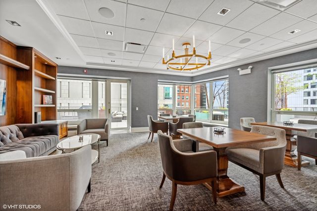 57 E Delaware Place 3804, Chicago, IL 60611