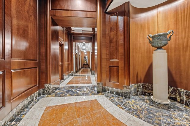 57 E Delaware Place 3804, Chicago, IL 60611
