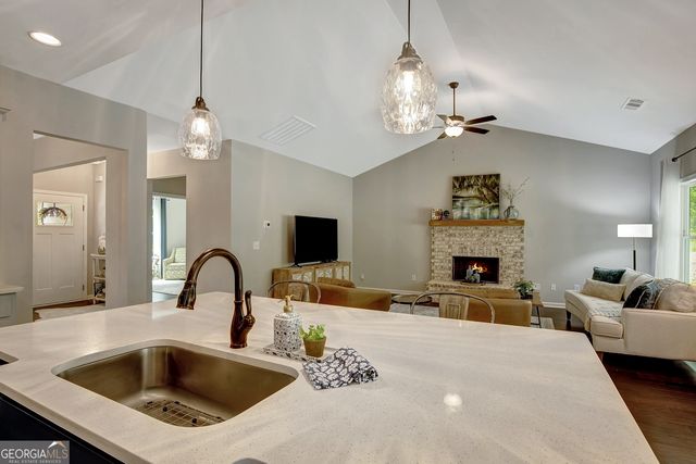 1253 Perkins Road, Hogansville, GA 30230
