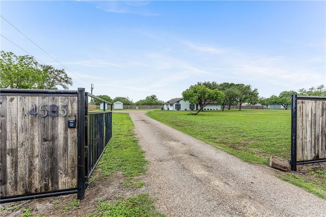 4585 County Road 56, Robstown, TX 78380