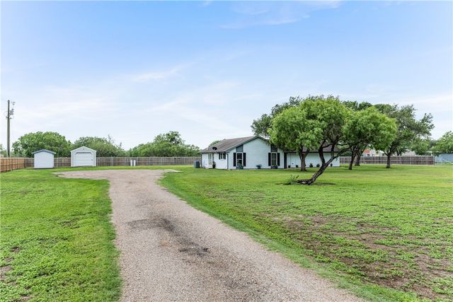 4585 County Road 56, Robstown, TX 78380