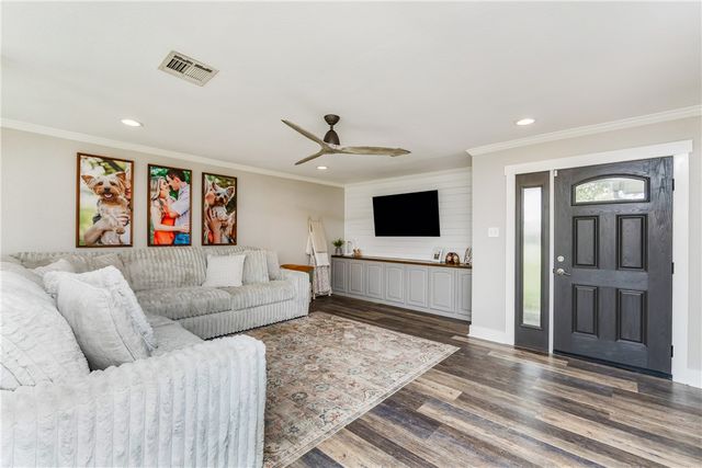4585 County Road 56, Robstown, TX 78380