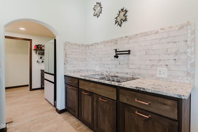 1464 SW Bent Loop, Powell Butte, OR 97753