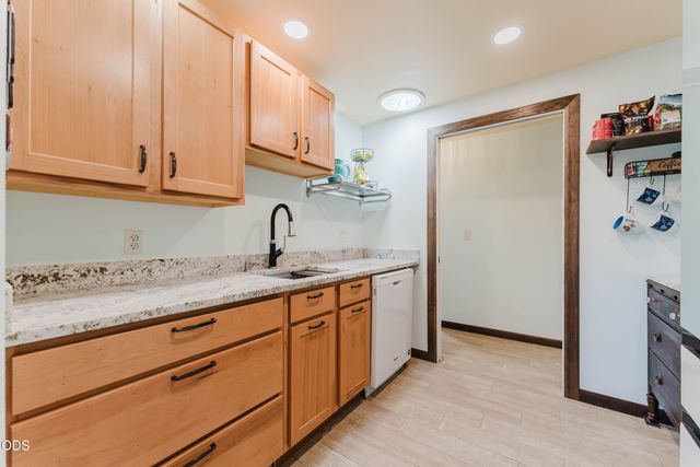 1464 SW Bent Loop, Powell Butte, OR 97753
