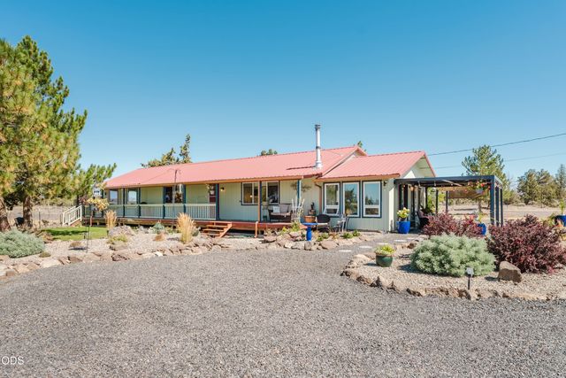 1464 SW Bent Loop, Powell Butte, OR 97753