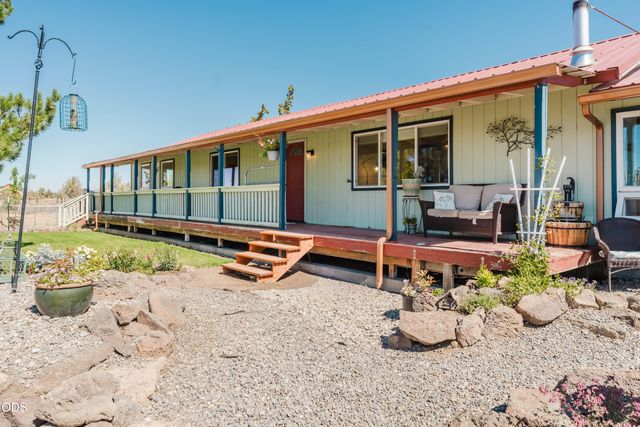 1464 SW Bent Loop, Powell Butte, OR 97753