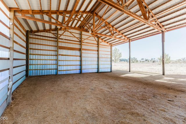 1464 SW Bent Loop, Powell Butte, OR 97753
