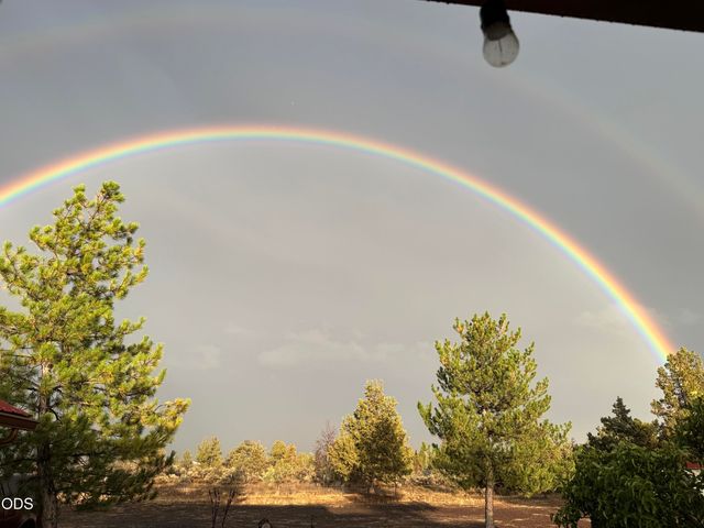 1464 SW Bent Loop, Powell Butte, OR 97753