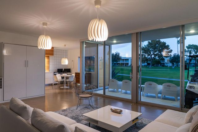 407 Desert Lakes Drive, Palm Springs, CA 92264