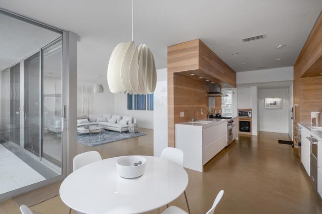 407 Desert Lakes Drive, Palm Springs, CA 92264