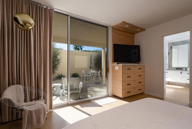 407 Desert Lakes Drive, Palm Springs, CA 92264