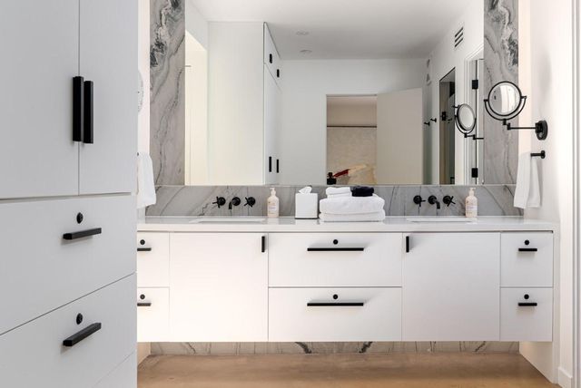 407 Desert Lakes Drive, Palm Springs, CA 92264