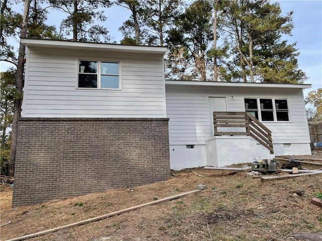 2027 Kenwood Road SE, Smyrna, GA 30082