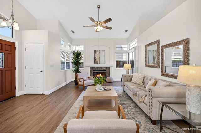 225 Rochelle Ct, Roseville, CA 95661