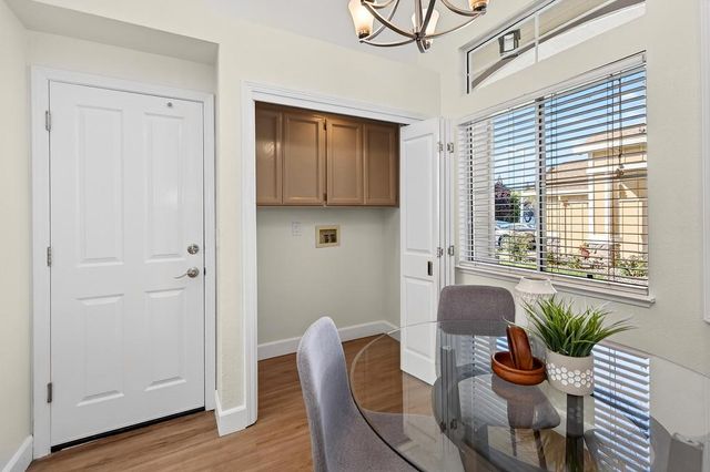 225 Rochelle Ct, Roseville, CA 95661